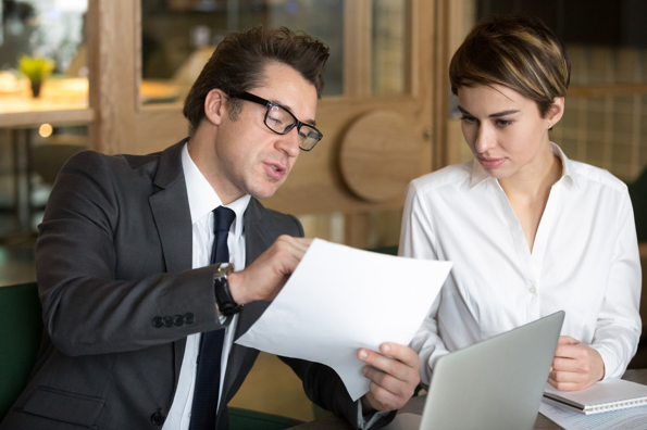 How Court Reporting Services Support Lawyers Before, During, and After a Case